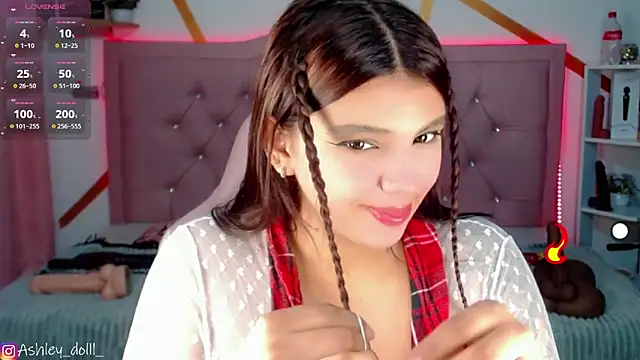 Snapshot of Ashley_dolll chatting on September 2025 09:07:02 PM Ashley dolll online show from September 2025 09:07:02 PM