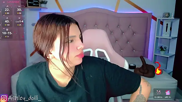 Snapshot of Ashley_dolll chatting on October 2025 09:12:02 PM Ashley dolll online show from October 2025 09:12:02 PM