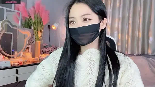 Snapshot of MI_KA22 chatting on November 2025 03:35:01 PM MI KA22 online show from November 2025 03:35:01 PM