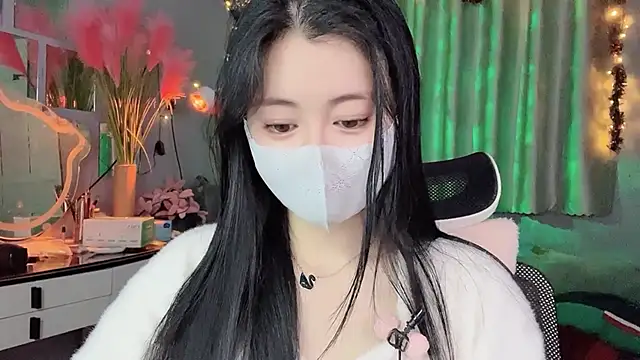 Snapshot of MI_KA22 chatting on November 2025 06:06:02 PM MI KA22 online show from November 2025 06:06:02 PM