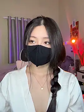 Snapshot of MI_KA22 chatting on March 2026 05:07:01 PM MI KA22 online show from March 2026 05:07:01 PM