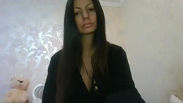 AliseWats online show from December 2025 09:30:01 PM