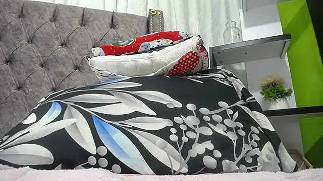 ANA-BULLOCK- online show from December 2025 12:12:02 PM