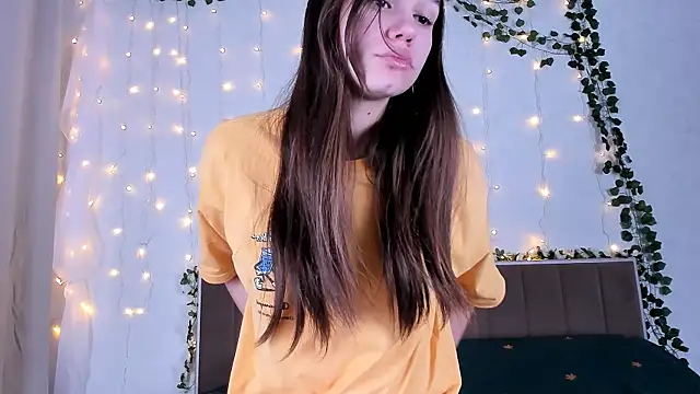 Misa queen online show from November 2025 11:00:01 AM