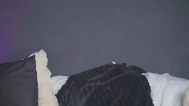 Snapshot of TaniaEvelyn chatting on March 2025 02:03:02 AM TaniaEvelyn online show from March 2025 02:03:02 AM