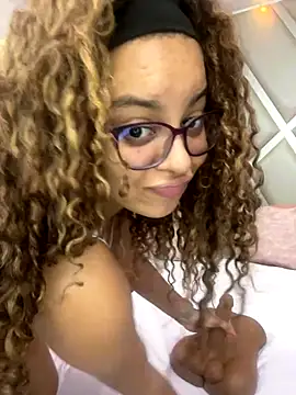 AlesiaCooper online show from November 2025 09:03:02 PM