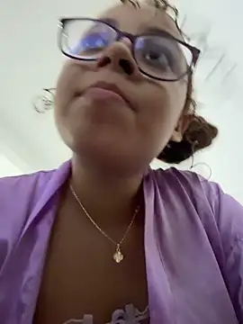 Snapshot of AlesiaCooper chatting on March 2026 03:22:02 AM AlesiaCooper online show from March 2026 03:22:02 AM