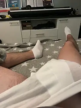 milan8886 online show from October 2025 06:31:02 PM