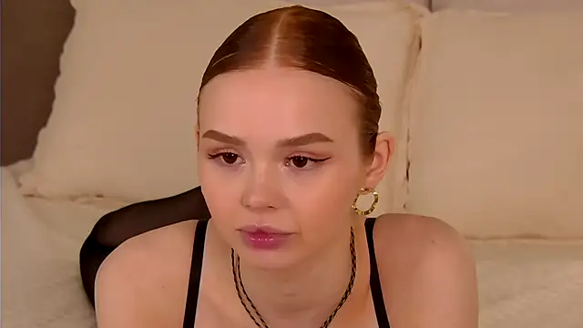 Snapshot of MiraBliss chatting on September 2025 05:59:02 PM MiraBliss online show from September 2025 05:59:02 PM