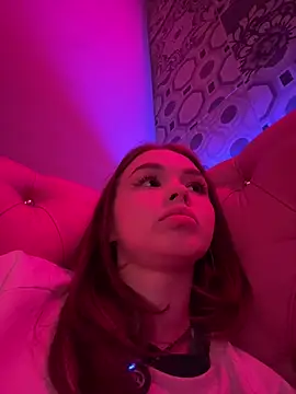 Snapshot of MiraBliss chatting on April 2026 08:31:02 PM MiraBliss online show from April 2026 08:31:02 PM