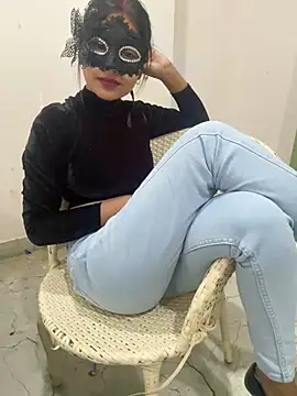 Hotswetie online show from March 2025 02:50:01 AM