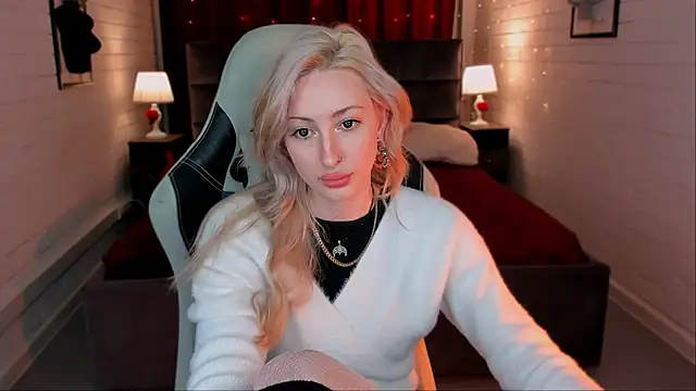 Snapshot of KitanaKimura chatting on March 2025 03:17:02 PM KitanaKimura online show from March 2025 03:17:02 PM