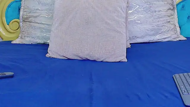 Snapshot of CataStones chatting on December 2025 08:38:01 PM CataStones online show from December 2025 08:38:01 PM