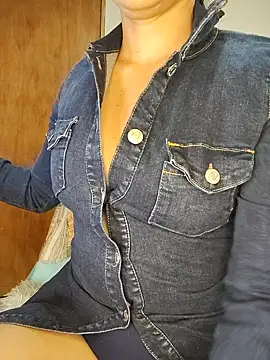 hotsexass online show from September 2025 09:16:01 PM