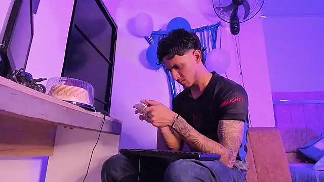 Zayn kane online show from September 2025 07:04:01 PM