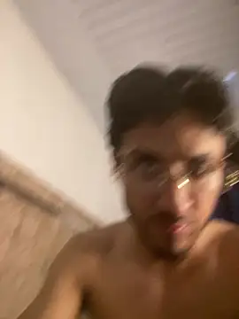 Snapshot of Zayn_kane chatting on May 2026 08:35:02 PM Zayn kane online show from May 2026 08:35:02 PM