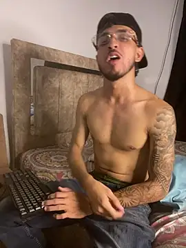 Snapshot of Zayn_kane chatting on May 2026 02:19:02 AM Zayn kane online show from May 2026 02:19:02 AM