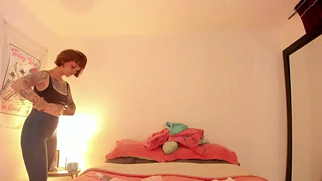 Snapshot of Alessamoth chatting on March 2026 06:12:02 PM Alessamoth online show from March 2026 06:12:02 PM