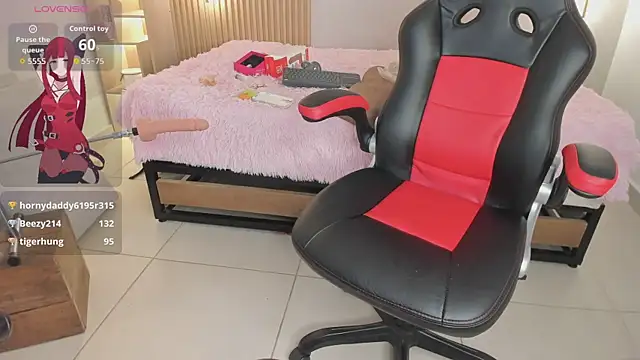 stephany summer online show from December 2025 03:27:02 PM