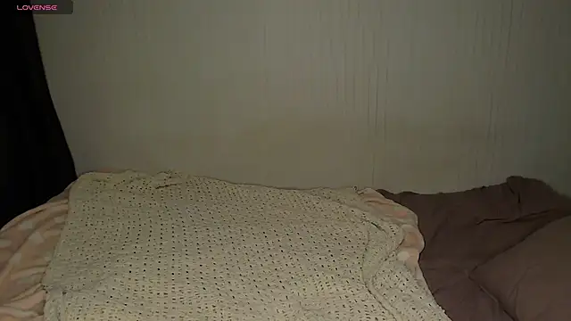 Molly Wheel online show from September 2025 08:47:02 PM