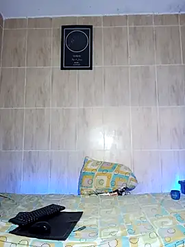 dareck 18 online show from February 2026 11:45:01 PM