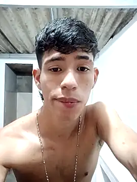 Snapshot of dareck_18 chatting on April 2026 12:52:02 AM dareck 18 online show from April 2026 12:52:02 AM