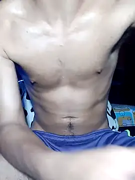 Snapshot of dareck_18 chatting on April 2026 07:45:01 AM dareck 18 online show from April 2026 07:45:01 AM