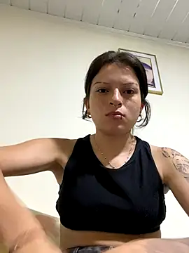 Snapshot of val_zx chatting on December 2025 12:49:02 AM val zx online show from December 2025 12:49:02 AM