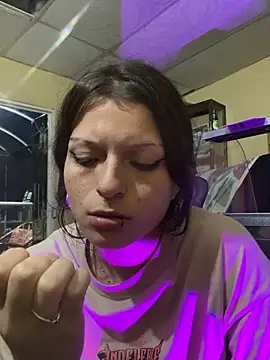 Snapshot of val_zx chatting on March 2026 02:27:02 AM val zx online show from March 2026 02:27:02 AM