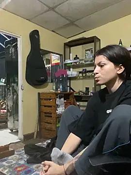 Snapshot of val_zx chatting on March 2026 02:33:02 AM val zx online show from March 2026 02:33:02 AM