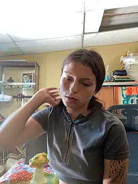 Snapshot of val_zx chatting on March 2026 04:41:01 PM val zx online show from March 2026 04:41:01 PM