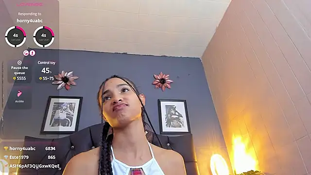 Lissandra 18 online show from March 2025 01:30:02 PM