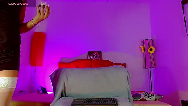 alexsandra kiss online show from April 2026 11:35:01 AM