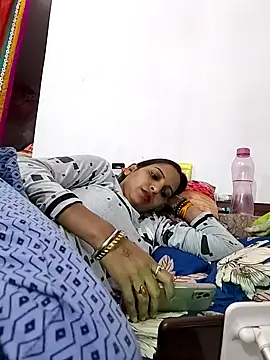 Hotty-Nidhi online show from December 2025 04:14:01 PM