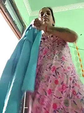 Hotty-Nidhi online show from February 2026 03:24:01 AM