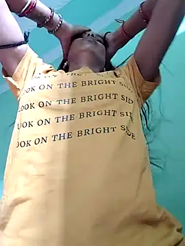 Hotty-Nidhi online show from February 2026 03:07:02 AM