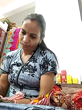 Hotty-Nidhi online show from March 2026 03:37:02 PM