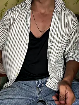 Snapshot of HARSHHU01 chatting on September 2025 12:43:02 PM HARSHHU01 online show from September 2025 12:43:02 PM