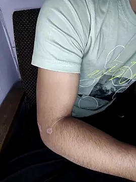 Snapshot of HARSHHU01 chatting on April 2026 05:06:01 PM HARSHHU01 online show from April 2026 05:06:01 PM