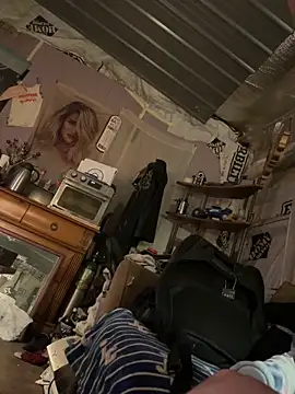 Snapshot of alickandstick chatting on April 2026 07:14:01 PM alickandstick online show from April 2026 07:14:01 PM