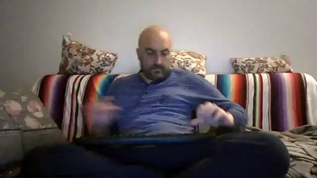 Snapshot of maxxxio12 chatting on March 2026 07:57:01 PM maxxxio12 online show from March 2026 07:57:01 PM