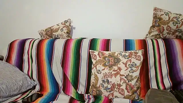 Snapshot of maxxxio12 chatting on April 2026 07:30:01 PM maxxxio12 online show from April 2026 07:30:01 PM