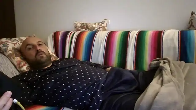 Snapshot of maxxxio12 chatting on April 2026 06:55:01 PM maxxxio12 online show from April 2026 06:55:01 PM