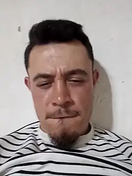 Snapshot of Thunderbolt121 chatting on April 2026 05:22:02 PM Thunderbolt121 online show from April 2026 05:22:02 PM