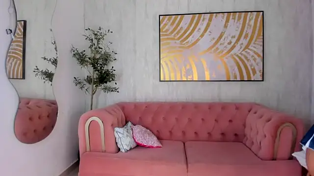 Krissi latore online show from March 2026 12:43:01 PM