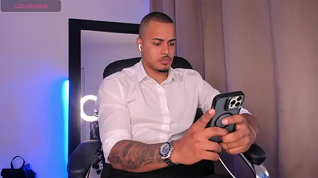 AshtonnSummer online show from March 2025 11:23:01 PM