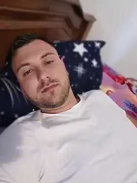 hugedickedd online show from June 2026 05:52:01 AM