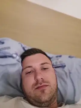 hugedickedd online show from June 2026 07:25:01 AM