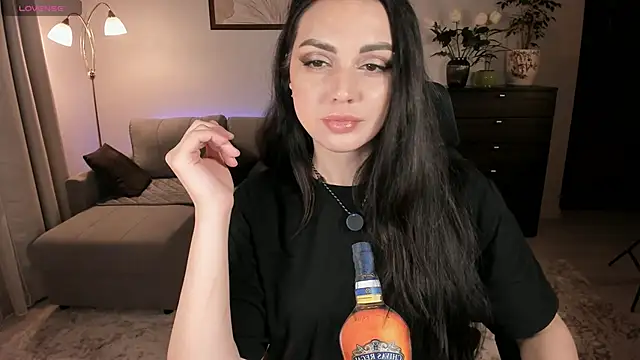 Viki Bellson online show from March 2025 03:57:02 PM