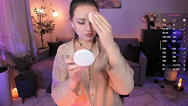 Snapshot of Viki_Bellson chatting on March 2026 07:03:01 PM Viki Bellson online show from March 2026 07:03:01 PM